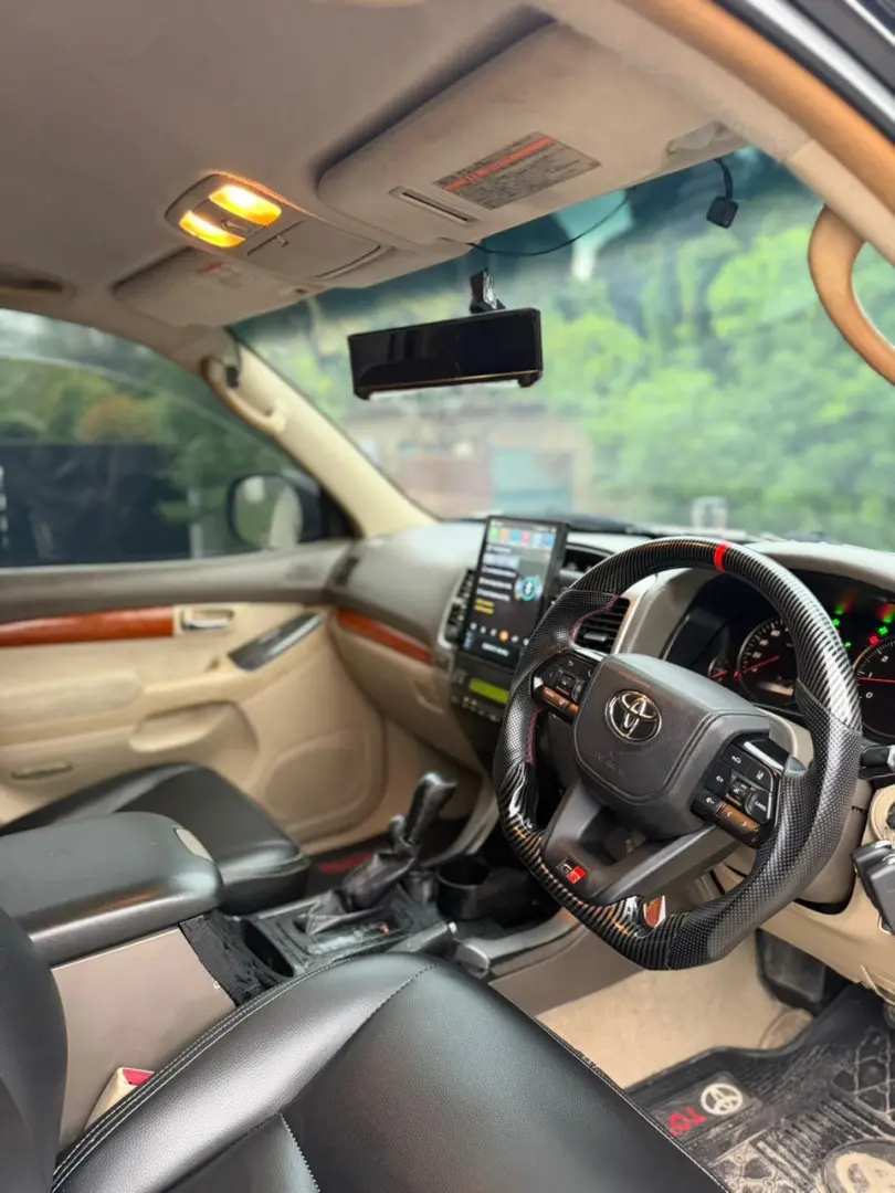 Toyota Land Cruiser Prado TX Limited thumbnail 4