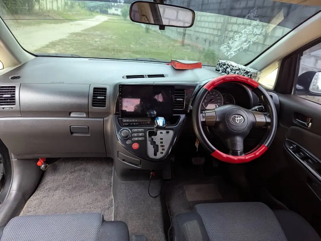 Toyota Wish 2005 (EEK) thumbnail 8