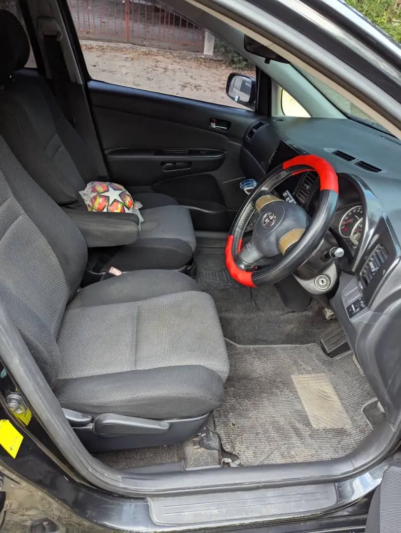 Toyota Wish 2005 (EEK) thumbnail 9