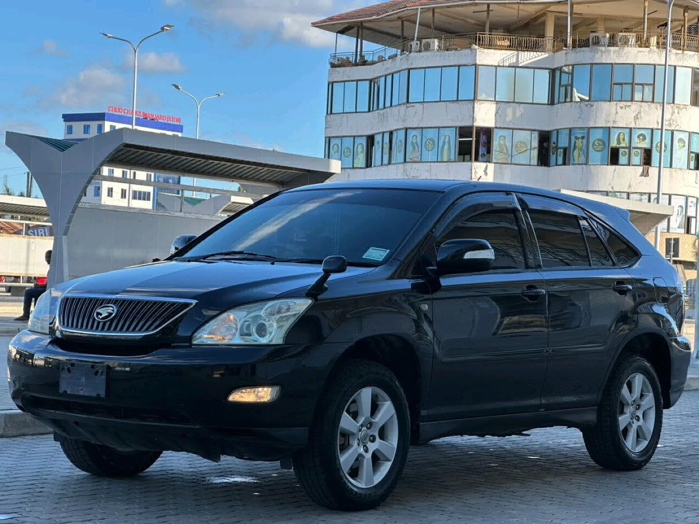 Toyota Harrier 2006 Automatic SUV thumbnail 2