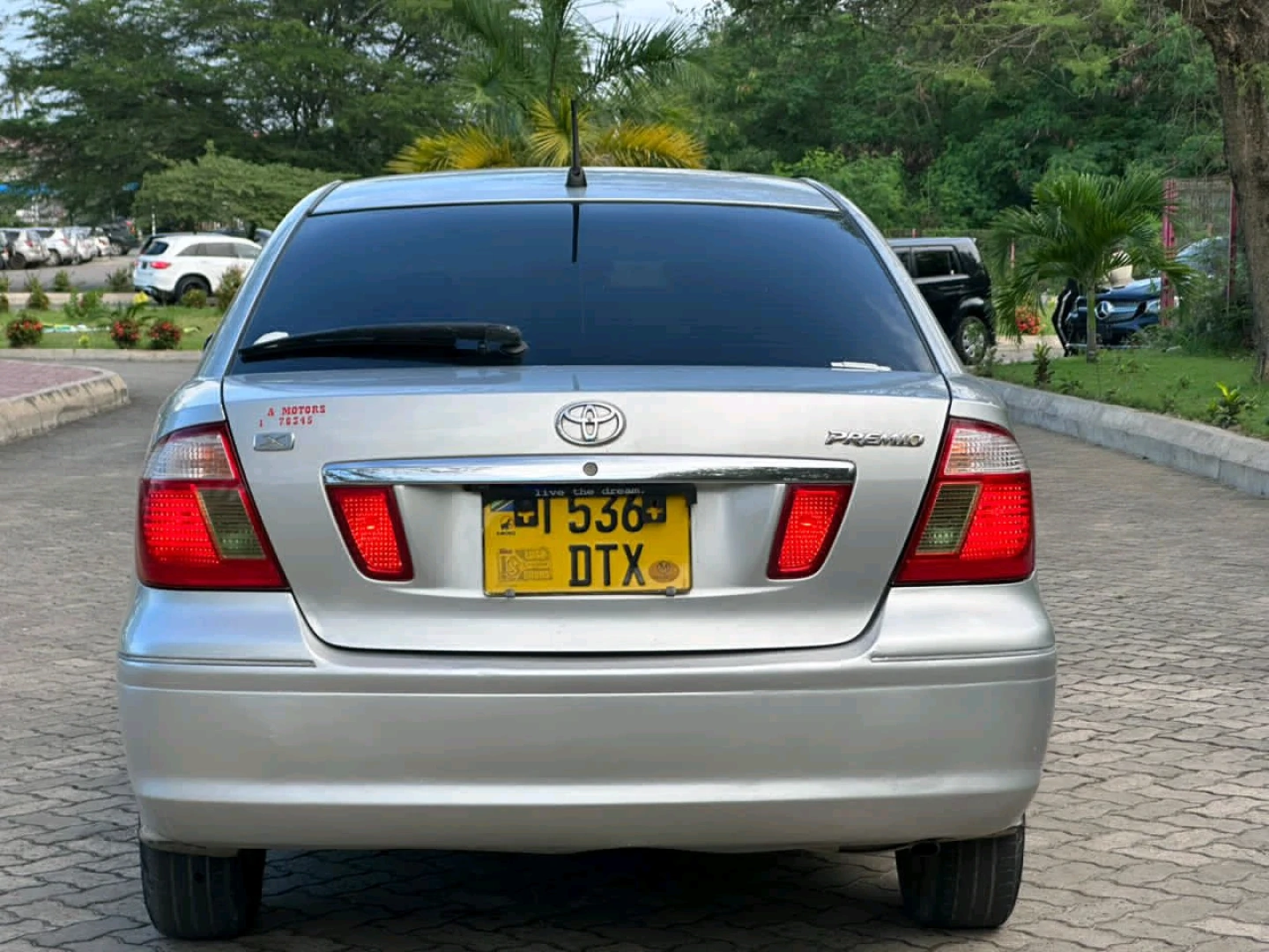 Toyota Premio X 2004 Model thumbnail 2