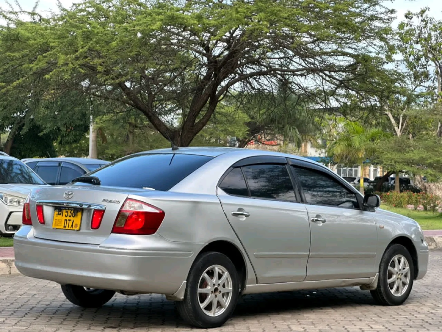 Toyota Premio X 2004 Model thumbnail 7