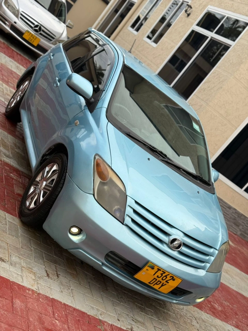 Used Toyota Ist 2005 Model (9.8M TZS)