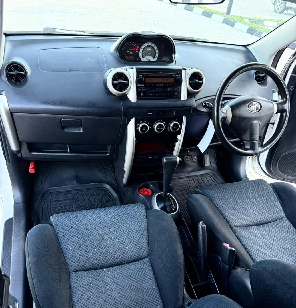 Used Toyota Ist 2005 Model (9.8M TZS) thumbnail 3