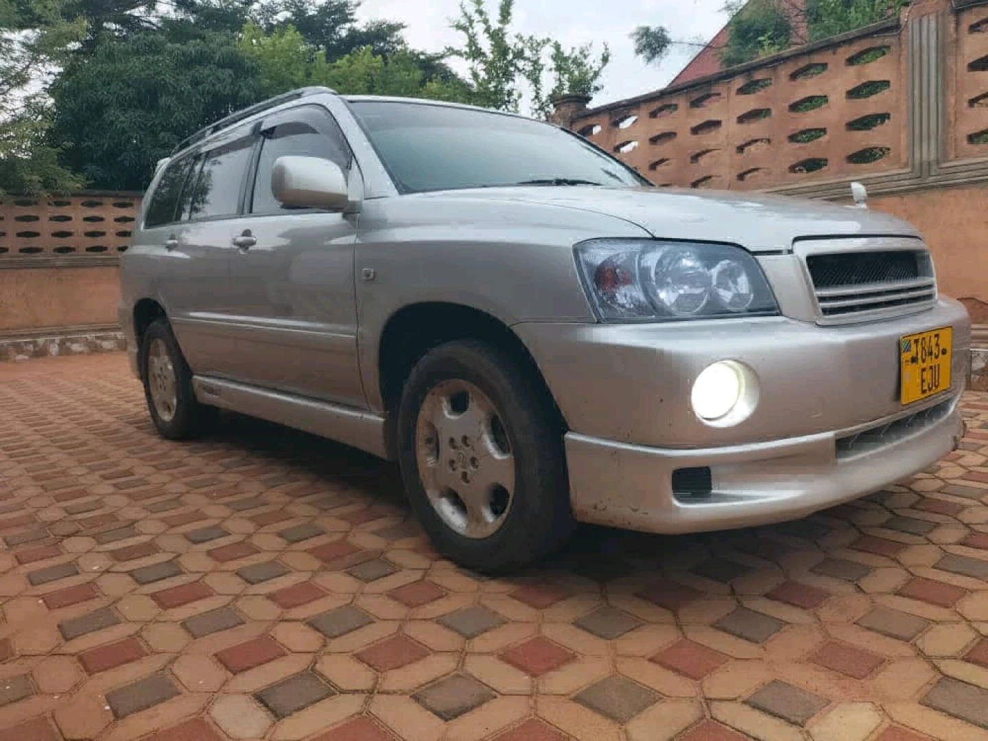 Toyota Kluger 2003 SUV VVTI Engine thumbnail 5