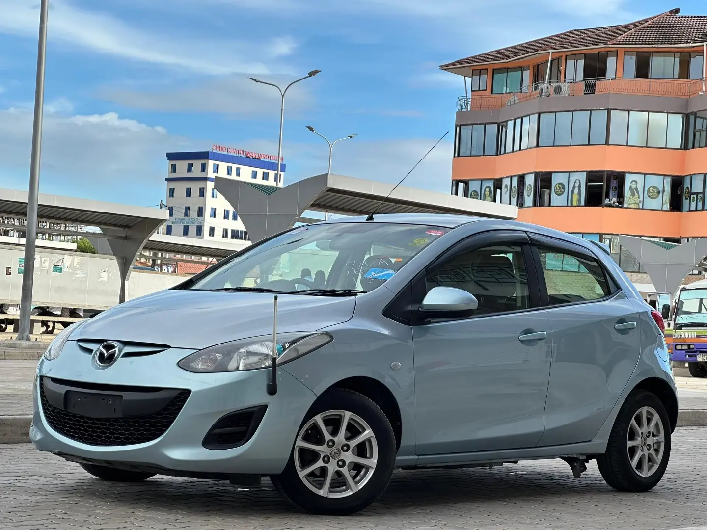 2011 Mazda Demio SkyActiv thumbnail 3