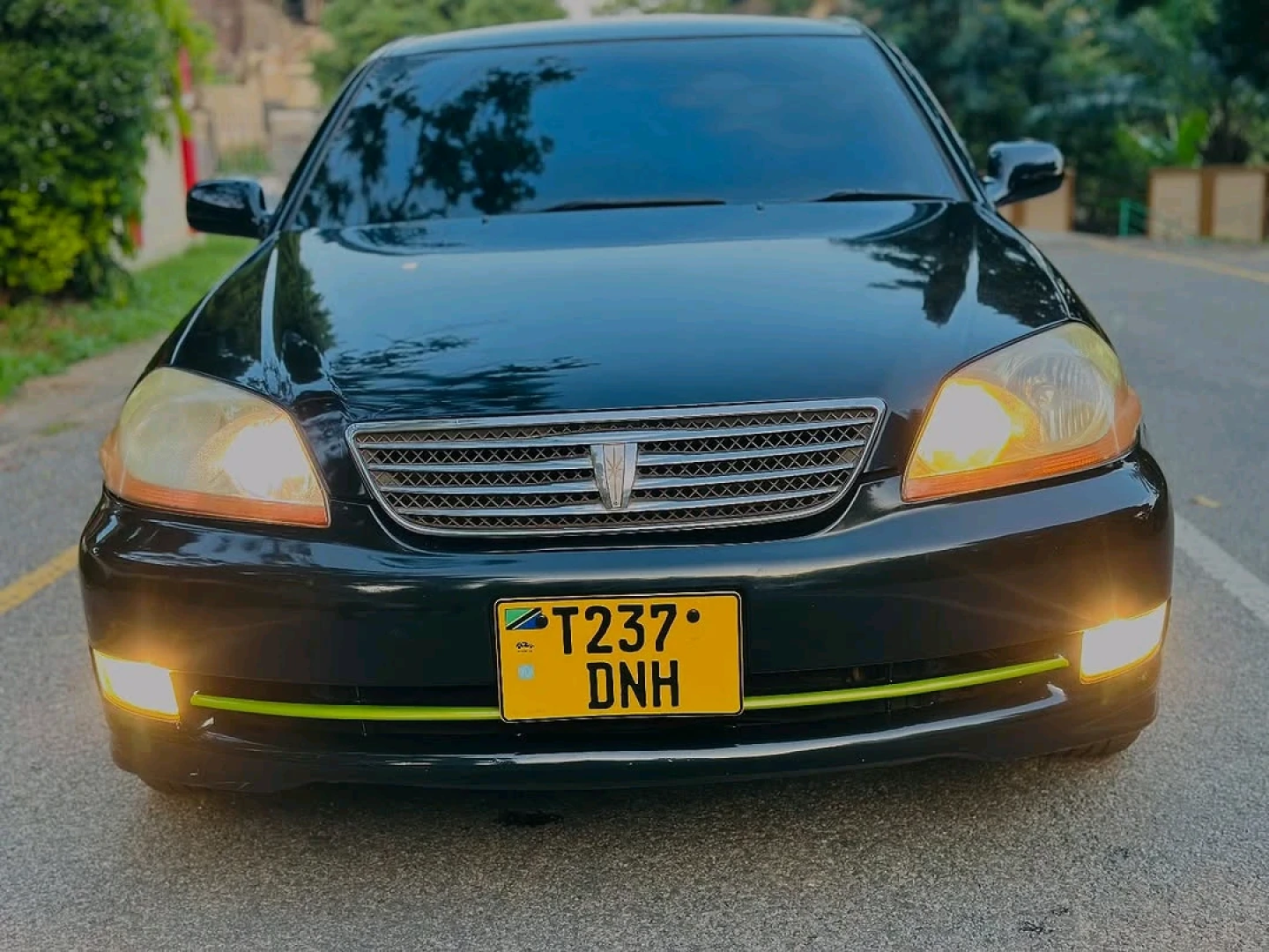Toyota Mark II Grand Sedan