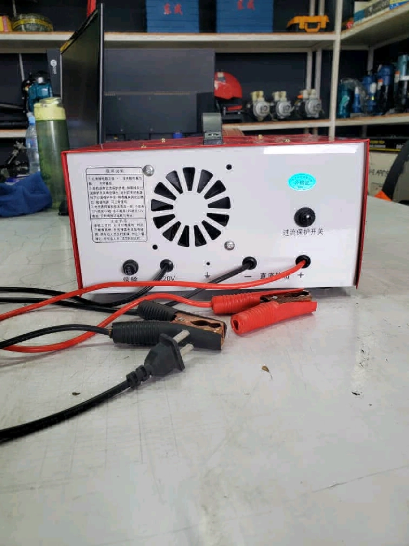 Heng Tai 200A Automatic Rapid Battery Charger (6V/12V/24V) thumbnail 4