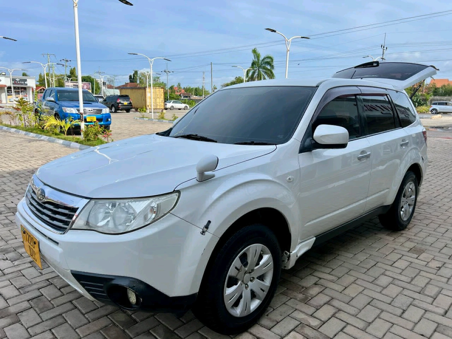 Subaru Forester 2011 SUV thumbnail 6