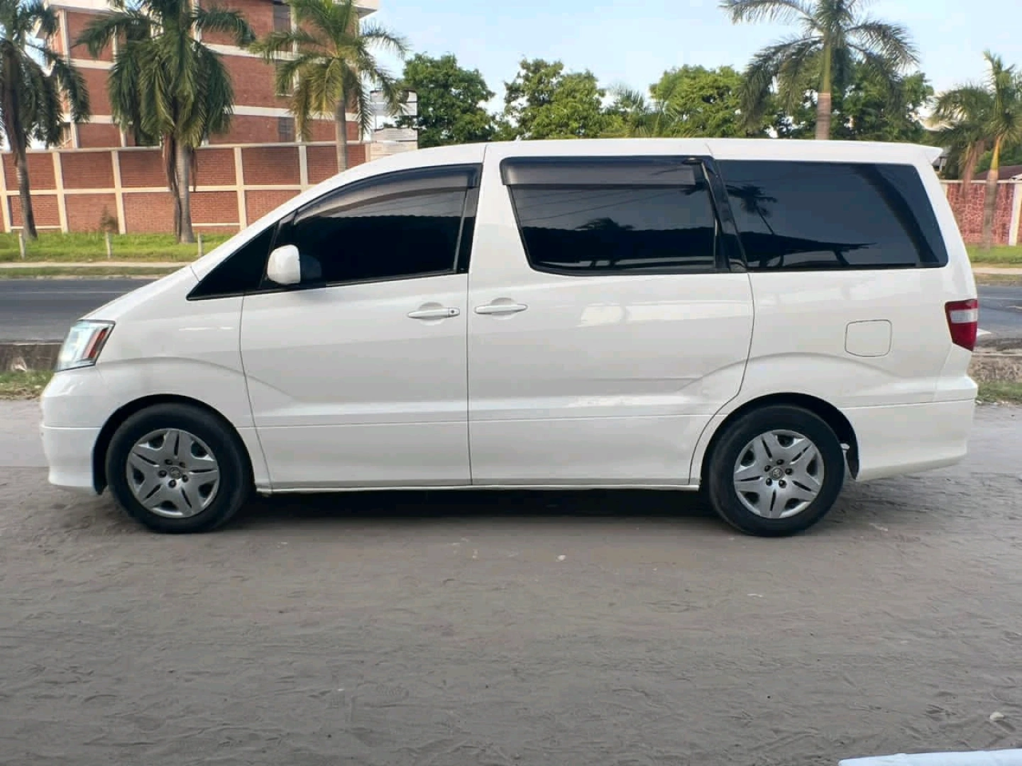 Toyota Alphard 2003 Low Mileage Sunroof thumbnail 4
