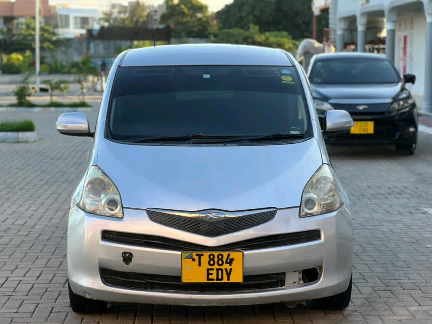 Toyota Ractis Edy 2004 Minivan for Sale
