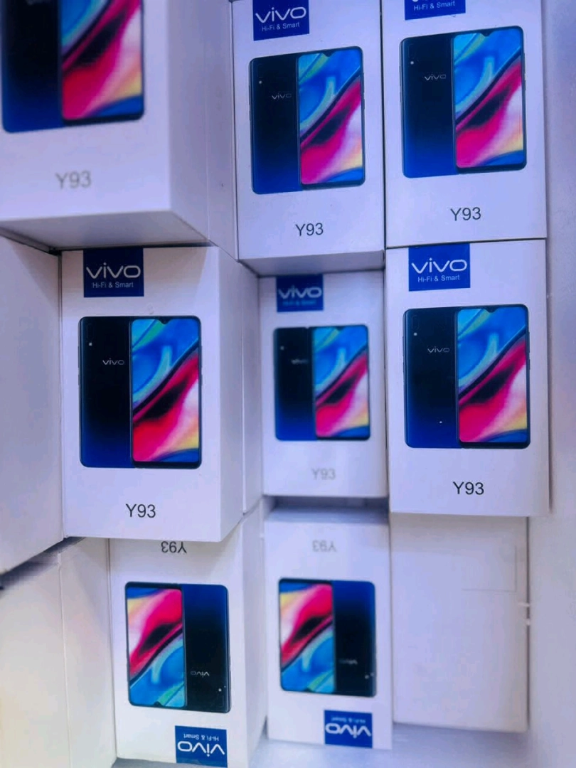 New Vivo Y93 Smartphone 128GB/6GB RAM + Pods Offer