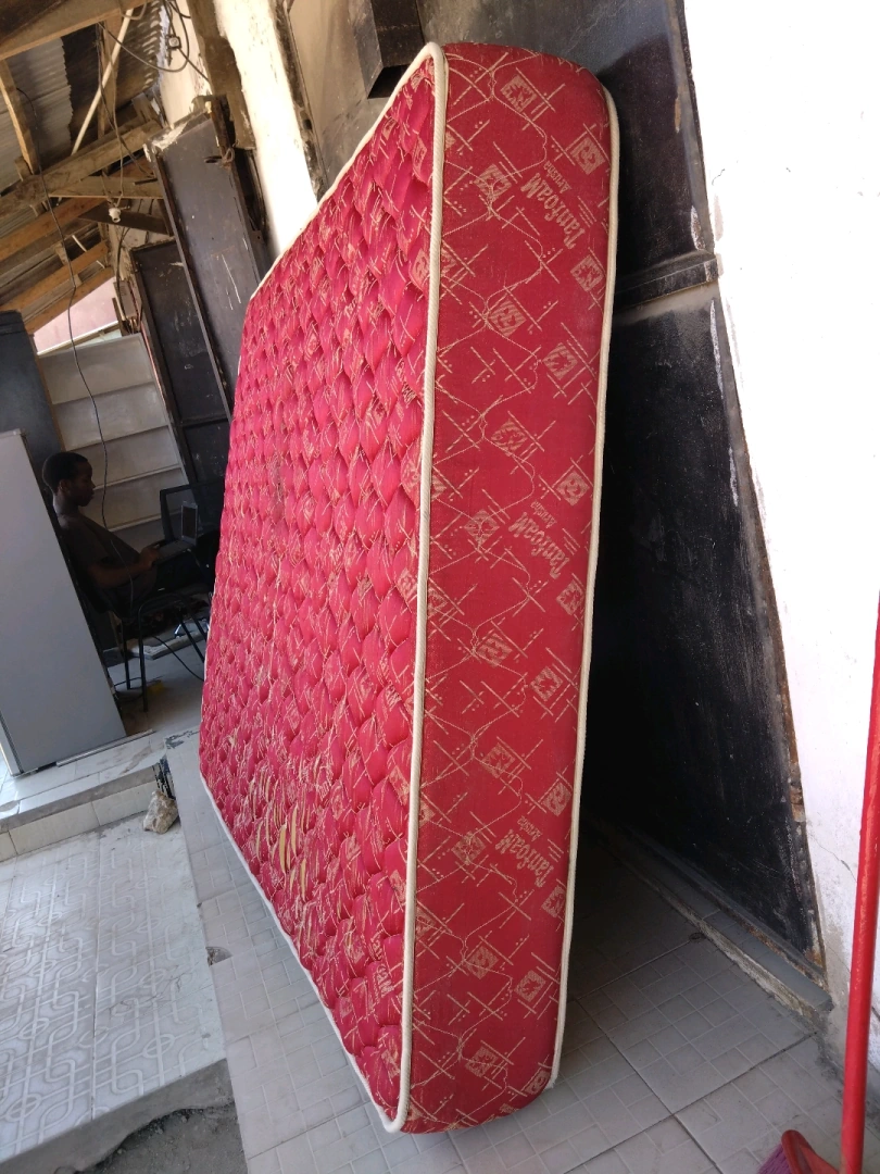 Tanfoam Arusha Mattress 5x6 10 Inches thumbnail 3