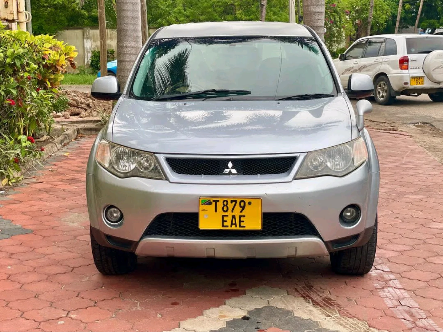 Mitsubishi Outlander SUV 2009, Automatic, EAE thumbnail 4