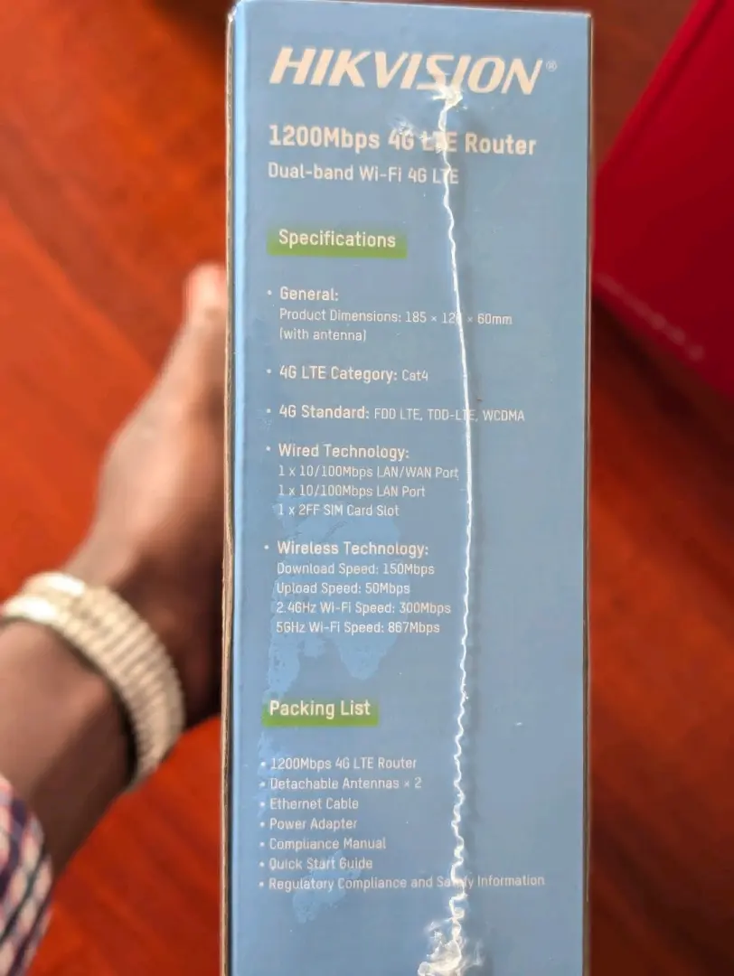Hikvision 4G LTE Dual Band Router (64 Users) thumbnail 5