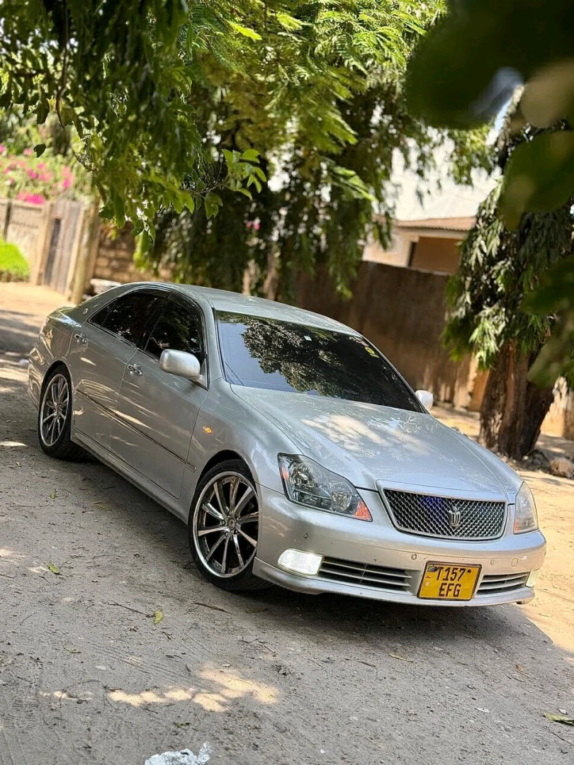 Toyota Crown Athlete 2005 Sedan