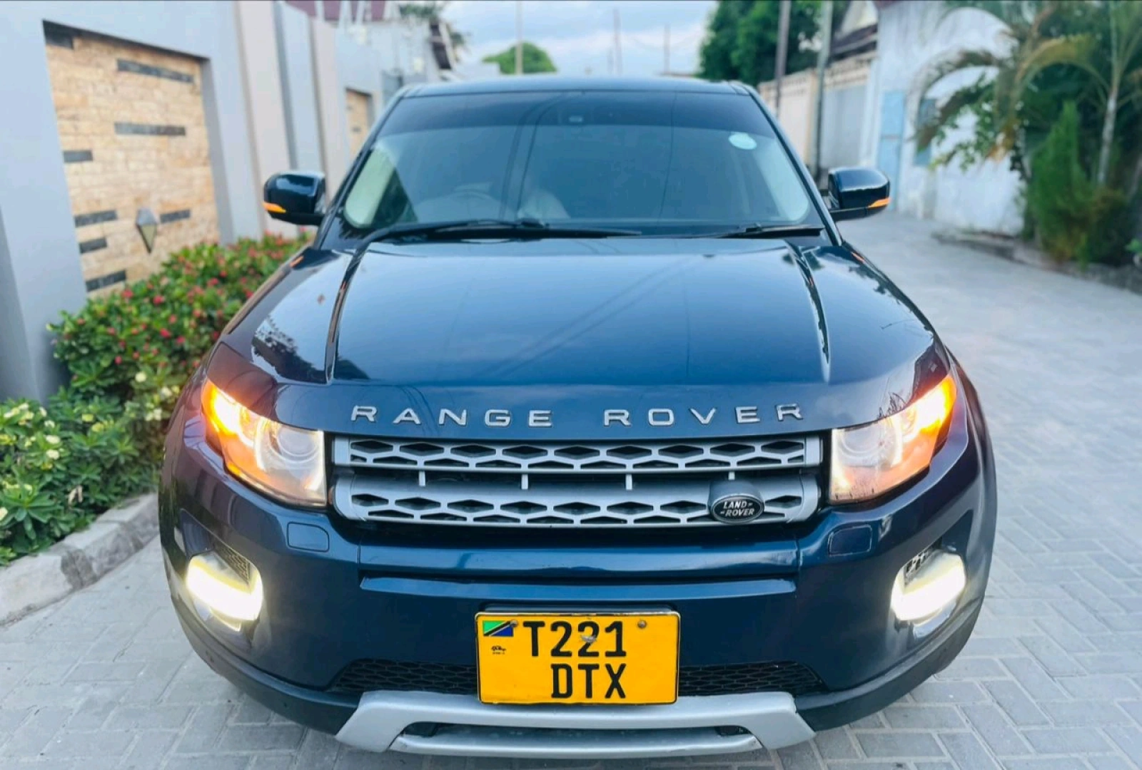 Range Rover Evoque 2013 Quick Sale DTX thumbnail 3