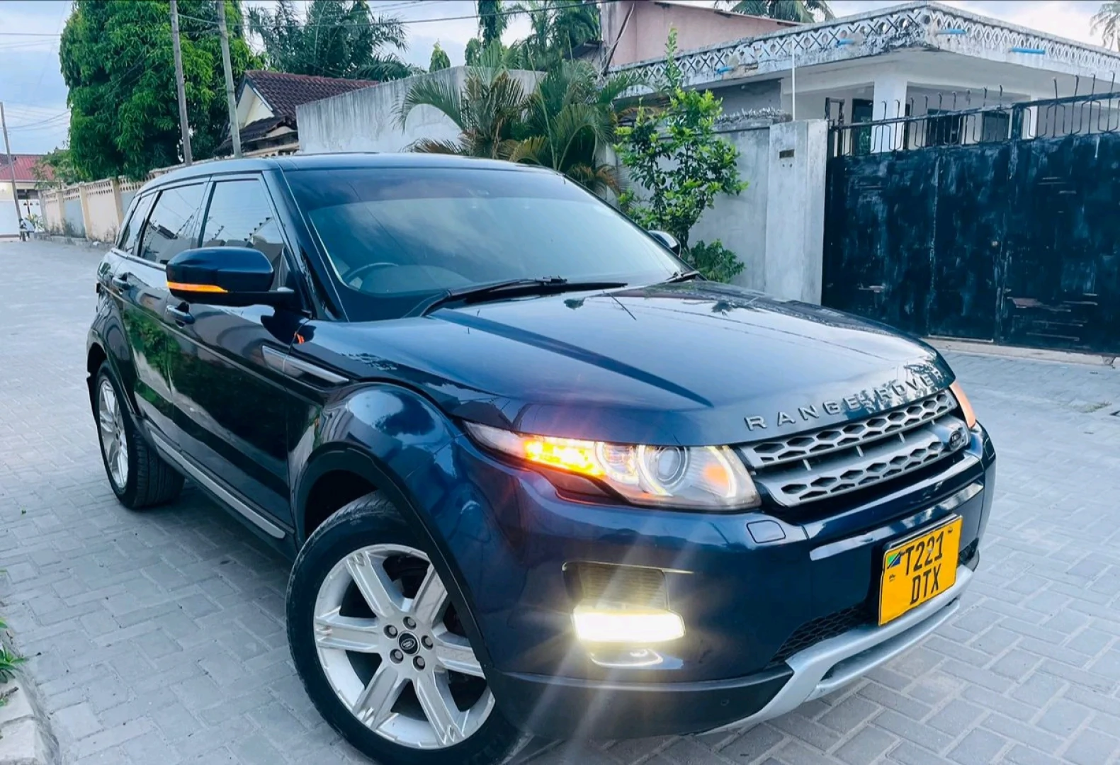 Range Rover Evoque 2013 Quick Sale DTX thumbnail 7