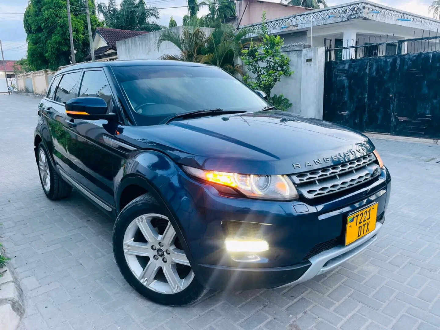 Range Rover Evoque 2013 Quick Sale DTX thumbnail 8